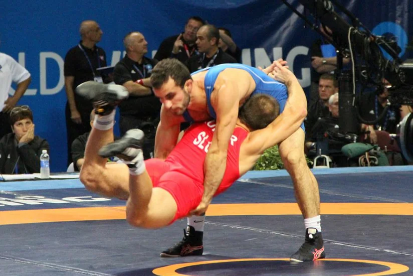 ​Azərbaycan güləşçisi Yay Olimpiya Oyunlarına lisenziya qazanıb