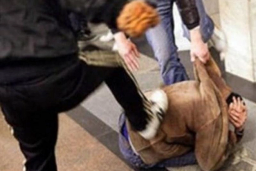 Bakıda gənc döyülərək ağır xəsarət alıb