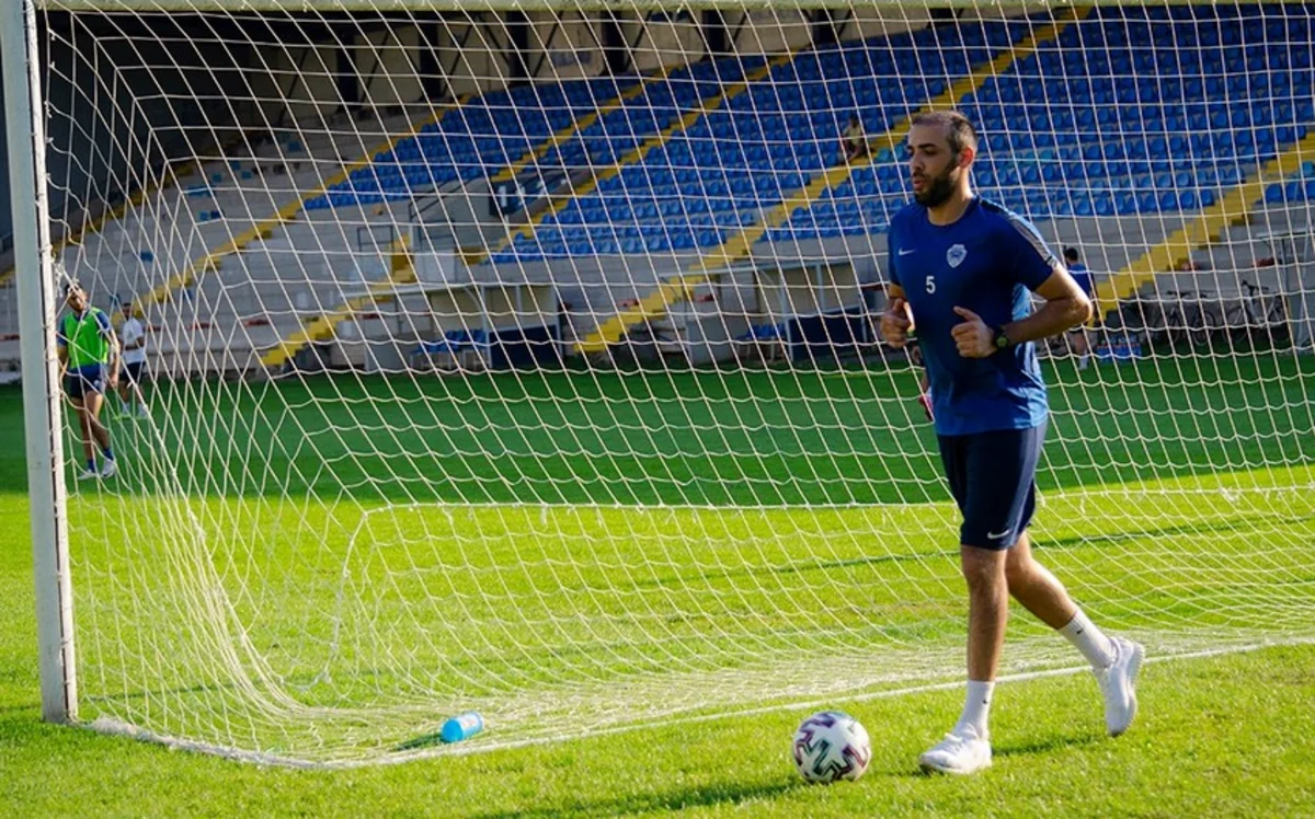 Azərbaycan millisinin sabiq futbolçusu yerli klublarla danışıqlar aparır
