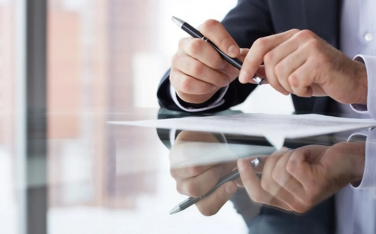 Xüsusi icra məmurları haqqında qanun təsdiqlənib