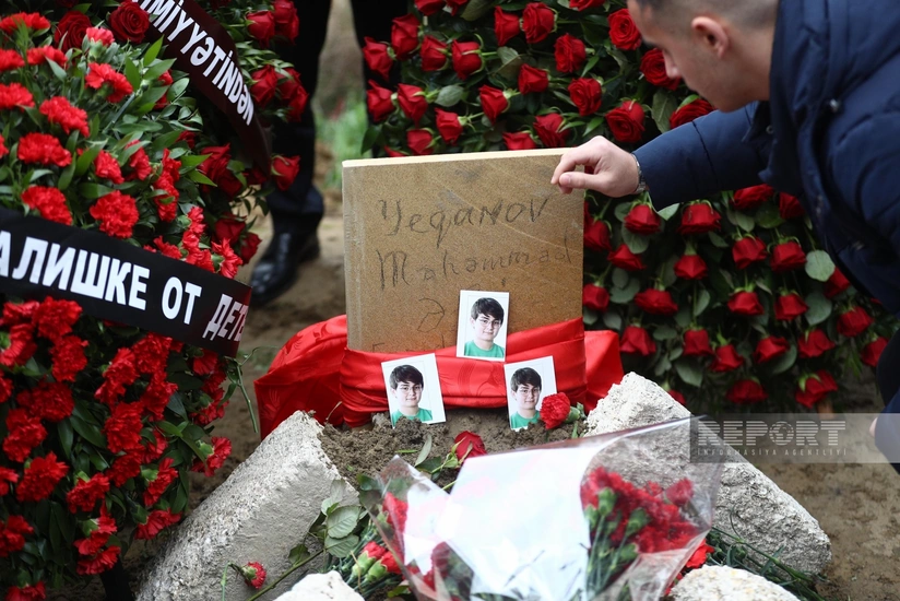 В Баку похоронен Мухамедали Еганов, погибший в авиакатастрофе вблизи Актау