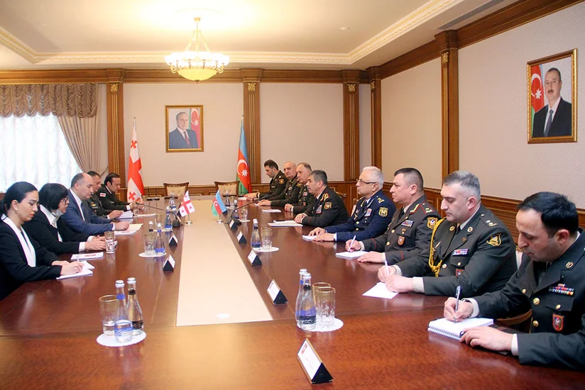 Azerbaijani, Georgian defense ministers meet in Baku