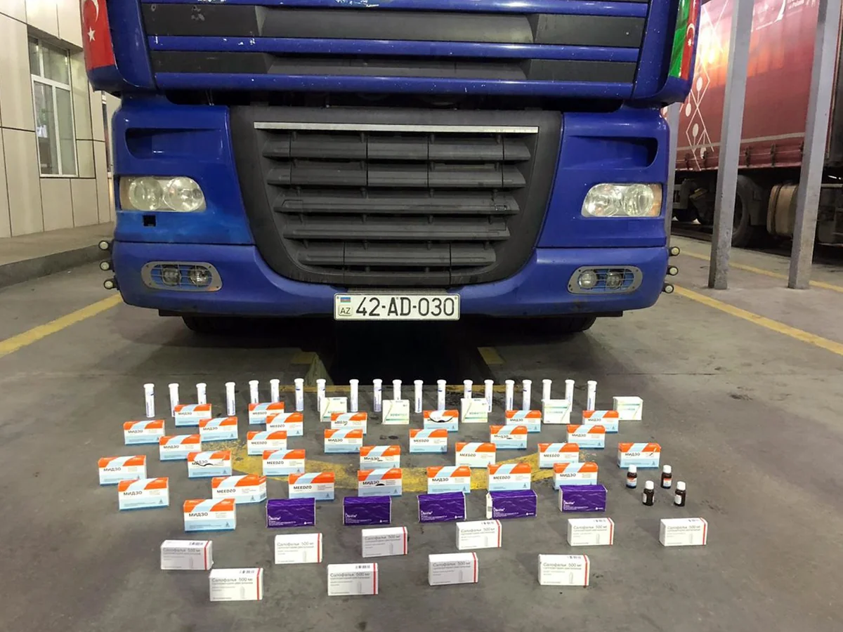 Gömrükçülər Rusiyadan qanunsuz gətirilən dərman preparatları aşkarlayıb