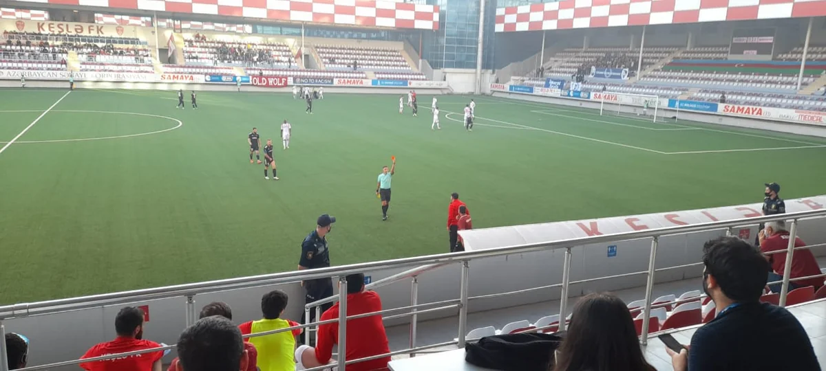 Keşlənin baş məşqçisi texniki zonadan qovulub