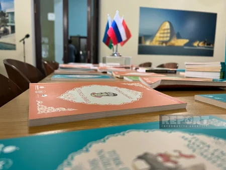 Посольство Турции в России подарило книги павильону Азербайджан на ВДНХ