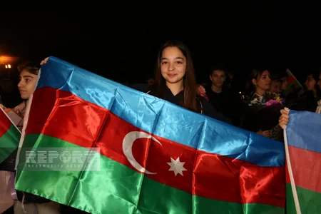 Dünya çempionatında uğurla çıxış edən gimnastlarımız Vətənə dönüblər