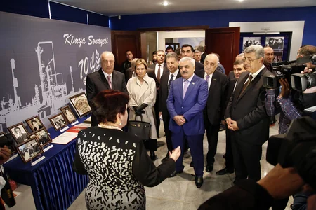 ​Rövnəq Abdullayev: Azərikimya SOCAR-ın tərkibinə verildikdən sonra böyük işlər görülüb
