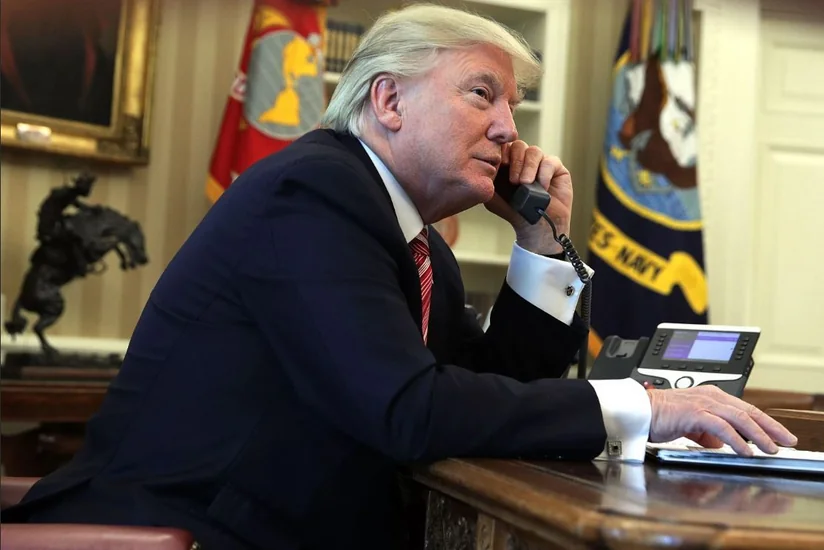 Трамп: В мониторинге президентских звонков участвуют до 25 человек
