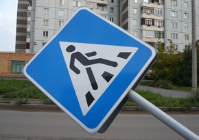 На Бакинской кольцевой автомобиль насмерть сбил пешехода 