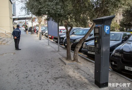 Yeni qazanc mənbəyi: parkomatların başına oyun açanlar kimdir? - ARAŞDIRMA