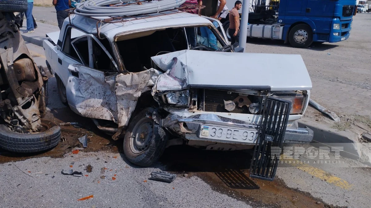 Kürdəmirdə yol qəzası baş verib, xəsarət alanlar var