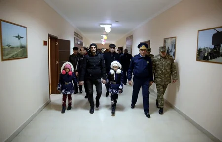 Bu gün bütün hərbi hissələrdə “Açıq qapı” günü keçirilib