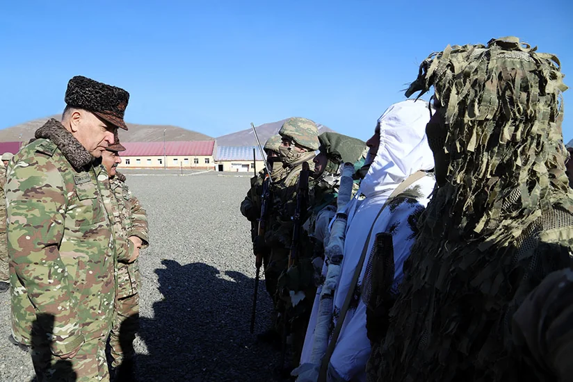Начальник Генштаба посетил расположенную на границе с Арменией воинскую часть коммандос