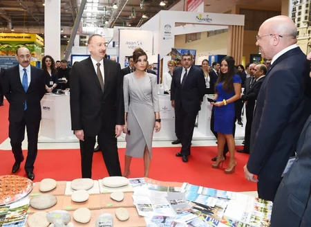 Prezident İlham Əliyev “AITF-2018” XVII Azərbaycan Beynəlxalq turizm və səyahətlər sərgisi ilə tanış olub - YENİLƏNİB - 2