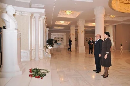 Dini Qurumlarla İş üzrə Dövlət Komitəsinin sədri Xırdalanda vətəndaşları qəbul edib