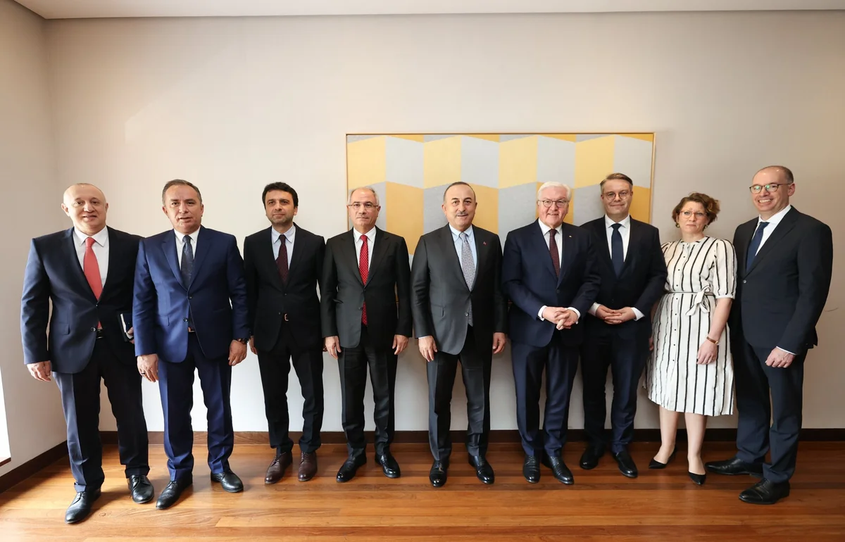 Çavuşoğlu Almaniya Prezidenti ilə Suriya və NATO-nun genişlənməsini müzakirə edib