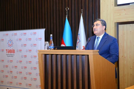 Prezidentin sərəncamı ilə təltif edilən tibb işçilərinə mükafatlar təqdim olunub