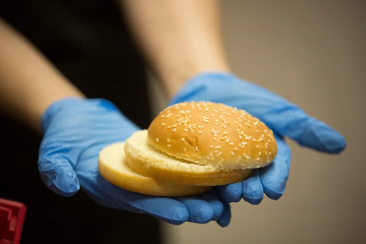 Azerbaijan to import McDonald’s burger buns from Georgia