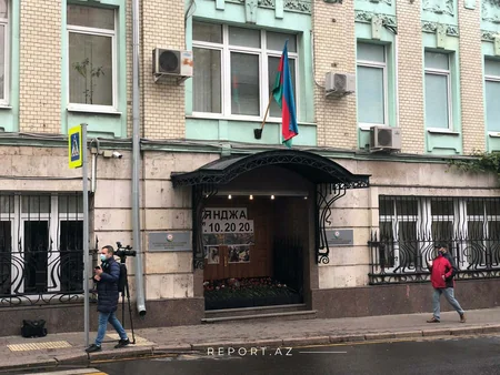 В Москве проходит акция в память о погибших в Гяндже