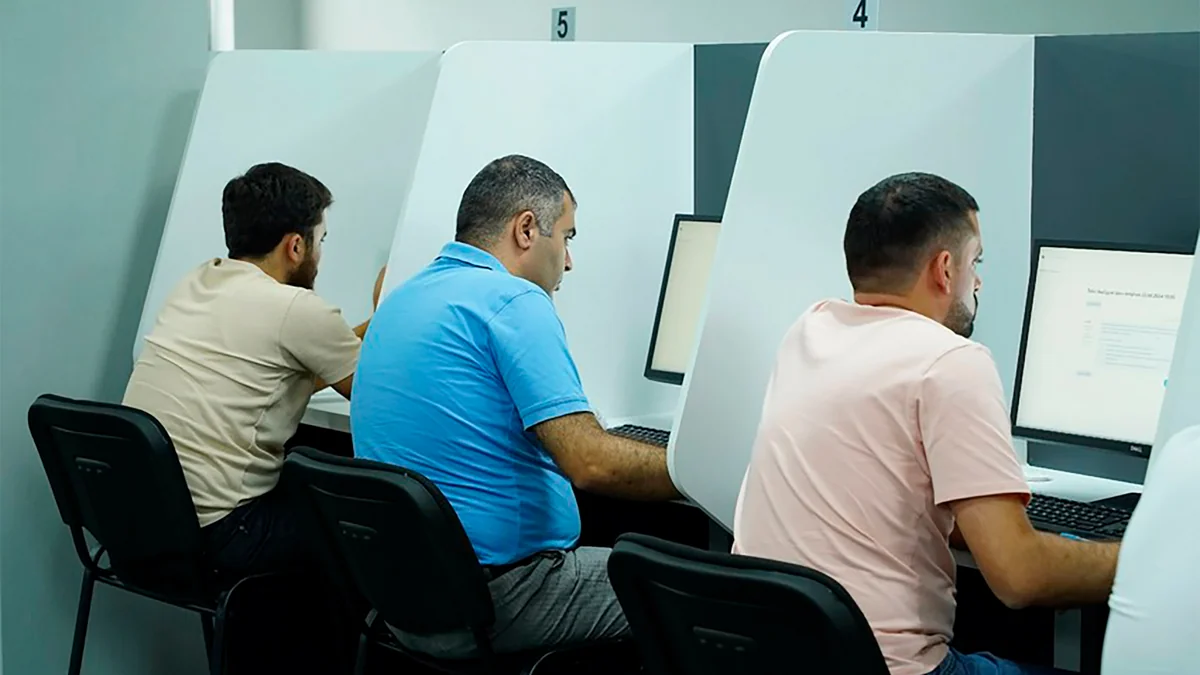 İmtahanda iştirak üçün 1 560 taksi sürücüsü qeydiyyatdan keçib