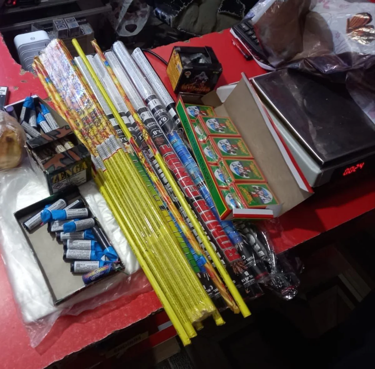 В Гёйчае пресечена продажа пиротехники