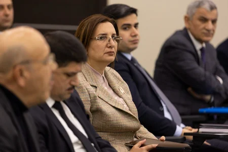 AzerGoldda qeyri-filiz faydalı qazıntı yataqlarına dair növbəti seminar keçirilib