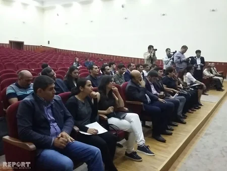 Azərbaycanda hərbi sahədən yazan jurnalistlərə diplomlar təqdim edilib - FOTO