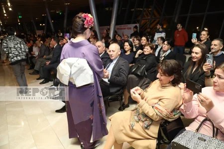 Milli Xalça Muzeyində ənənəvi yapon geyimlərinin nümayişi keçirilib