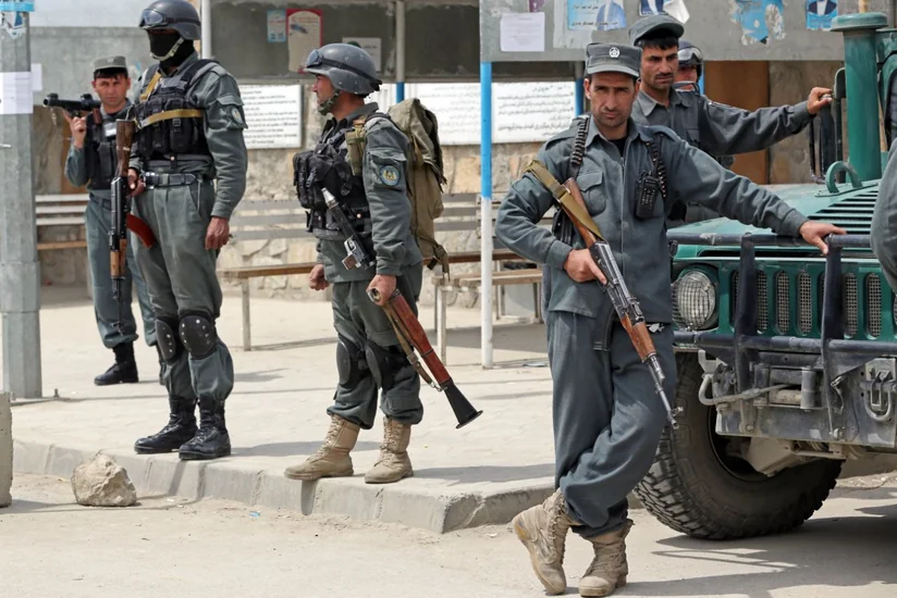 KİV: Əfqanıstanda “taliblər”in hücumu zamanı 30-a yaxın polis öldürülüb
