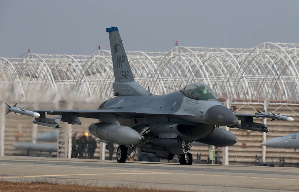 US deploy twelve F-16 fighters to South Korea