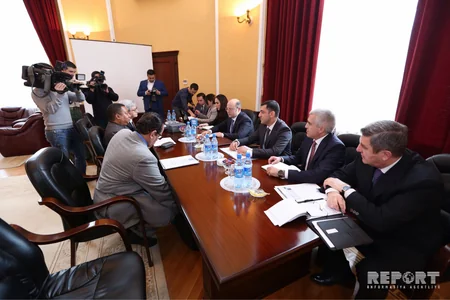 OPEC+ çərçivəsində görüşlərdən birinin Bakıda keçirilməsi təklif olunub
