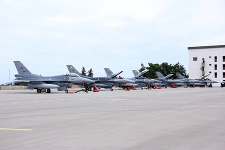 Turkish warplanes arrive in Azerbaijan