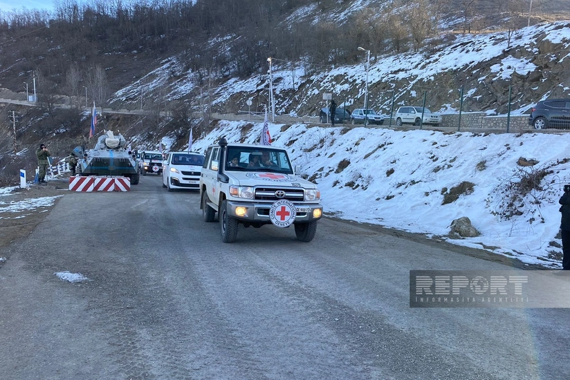 Xankəndi-Laçın yolunda BQXK-nın avtomobilləri növbəti dəfə maneəsiz hərəkət edib - YENİLƏNİB 