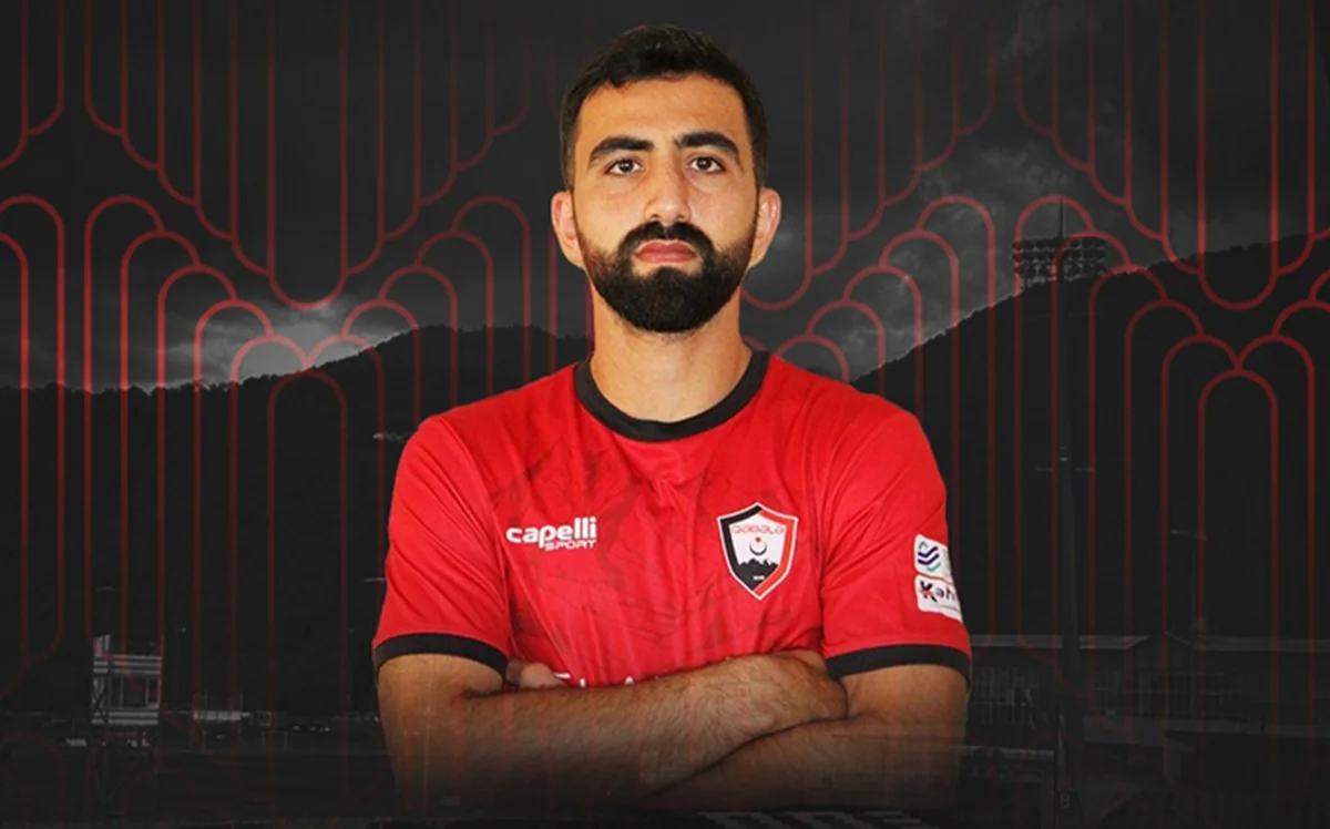 “Qəbələ” futbolçusu ilə vidalaşıb