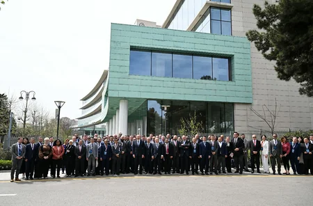 Bakıda Prezident İlham Əliyevin iştirakı ilə Yeni dünya nizamına doğru mövzusunda beynəlxalq forum keçirilib - YENİLƏNİB-3