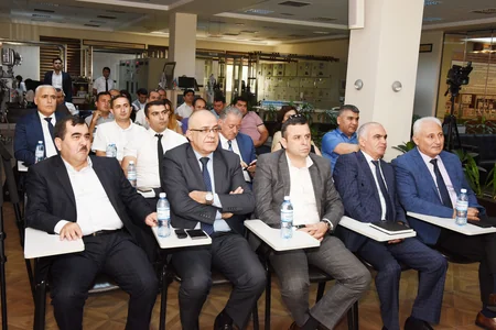 “Report”un əməkdaşı energetika sahəsindən yazan jurnalistlər arasında birinci olub