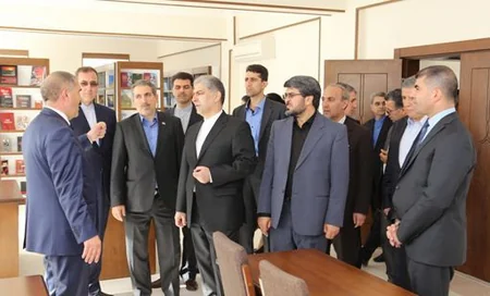 İranın Şərqi Azərbaycan vilayətinin valisi Naxçıvana səfər edib