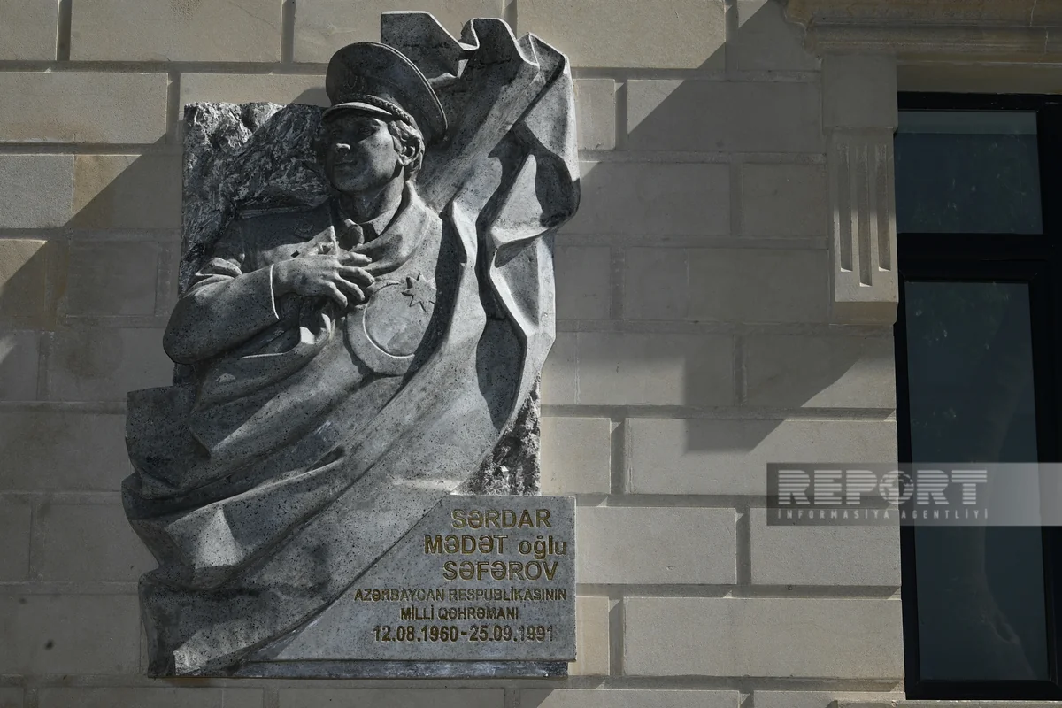 Milli Qəhrəman Sərdar Səfərovun barelyefinin açılışı olub