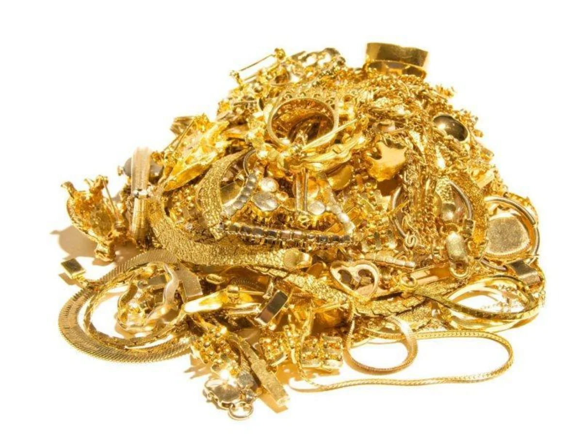 Şamaxıda qadını şəkillərini sosial şəbəkədə yayacağı ilə hədələyərək qızıllarını alan şəxs tutulub