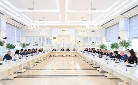 “Elektroenergetika haqqında” qanun layihəsi Milli Məclisin plenar iclasına tövsiyə olunub