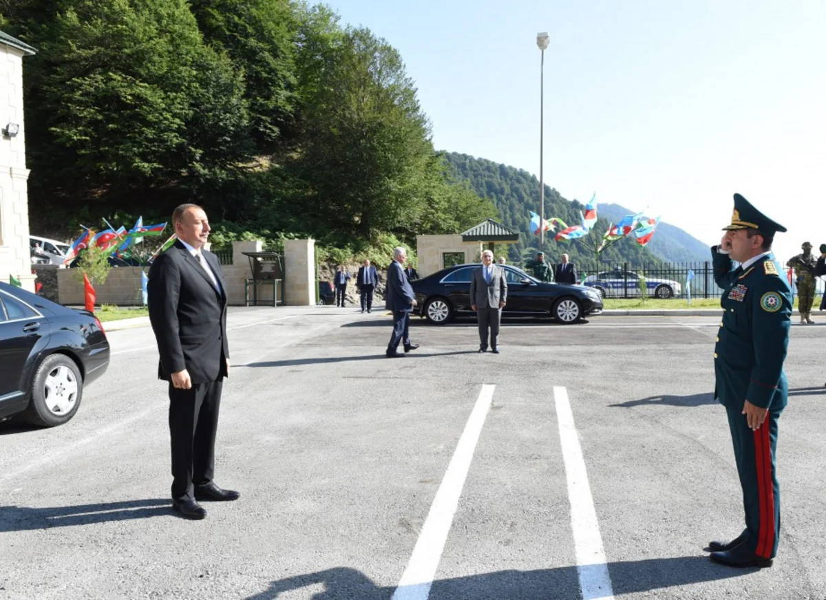 Prezident İlham Əliyev Şəkidə “Laza” sərhəd zastavasında yaradılan şəraitlə tanış olub