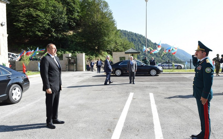 Prezident İlham Əliyev Şəkidə “Laza” sərhəd zastavasında yaradılan şəraitlə tanış olub