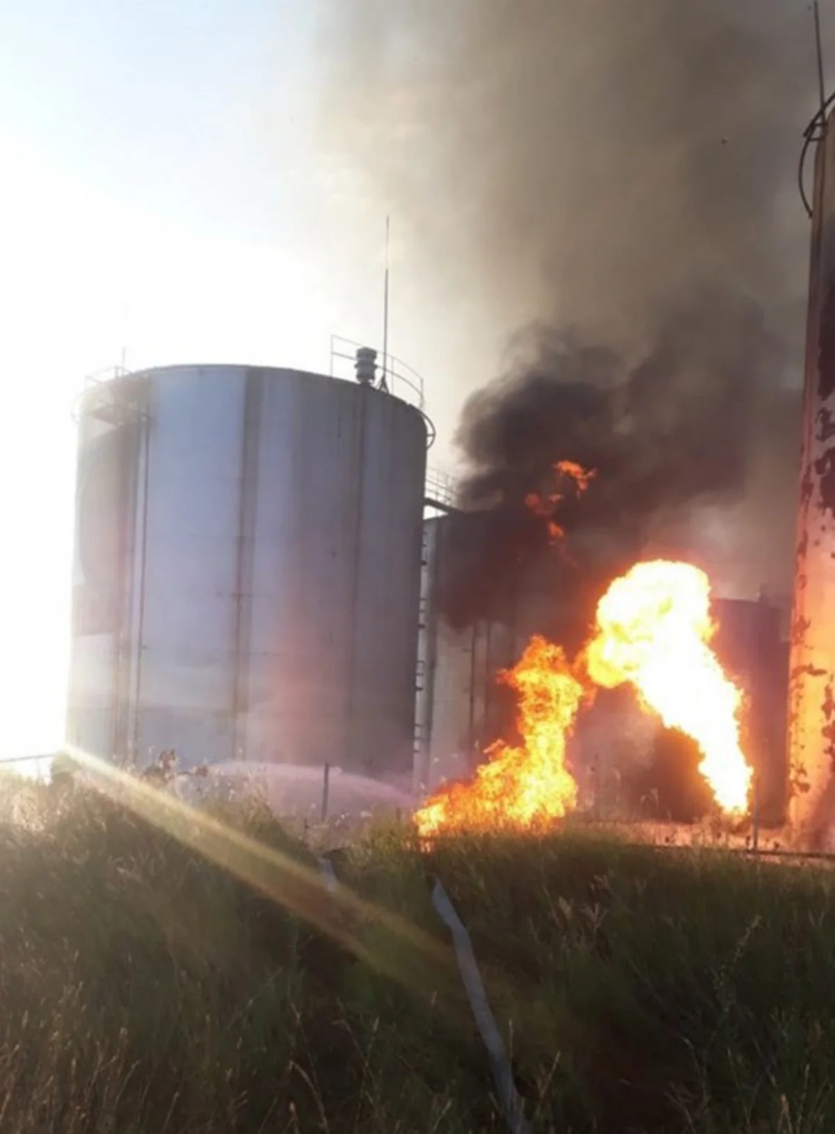 Gürcüstanda neft bazasında yanğın olub