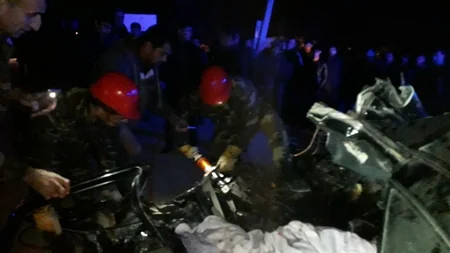 Kürdəmirdə iki avtomobil toqquşub, ölən var - FOTO - VİDEO -  YENİLƏNİB