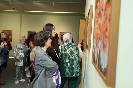 Heydar Aliyev Center hosts Brazilian artist`s exhibition Reflection of Eternity