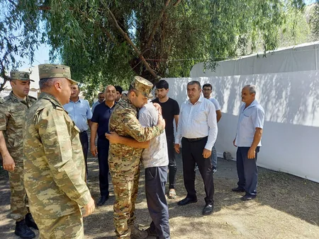 Руководящий состав Минобороны Азербайджана принял участие в похоронах шехидов
