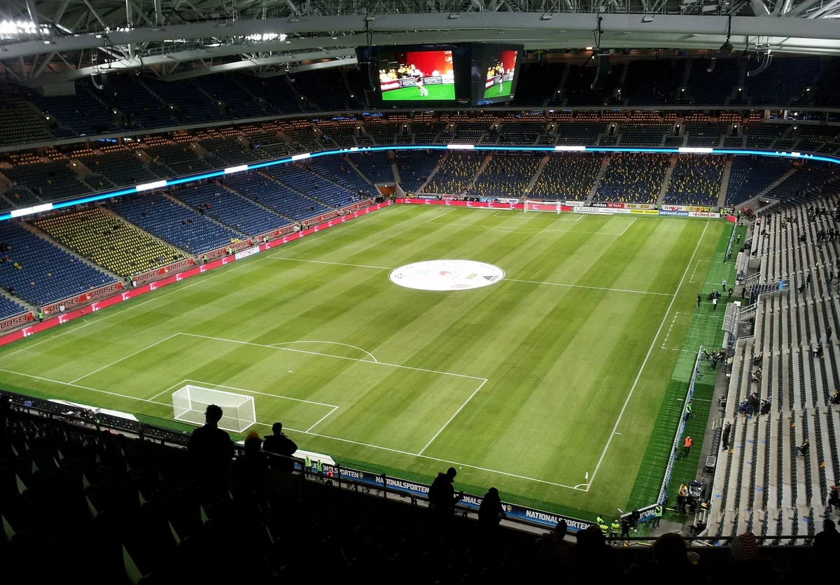 İsveç - Azərbaycan: Hava şəraitinə görə stadionun dam örtüyü bağlanıb