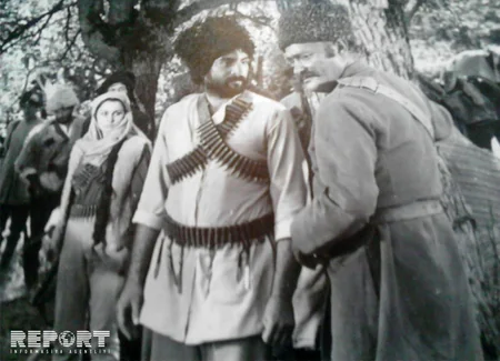 “Uşaqlığın son gecəsi”nin Muradı: “Qaçaq Nəbi”də atla olan səhnələrin çoxunda Həcərin paltarını geyinib çəkilmişəm...” - MÜSAHİBƏ