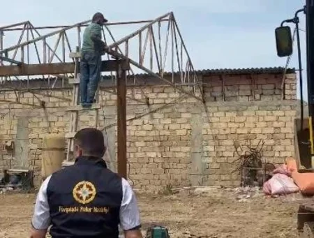 Abşeron və Qaradağda qanunsuz tikintilərin qarşısı alınıb