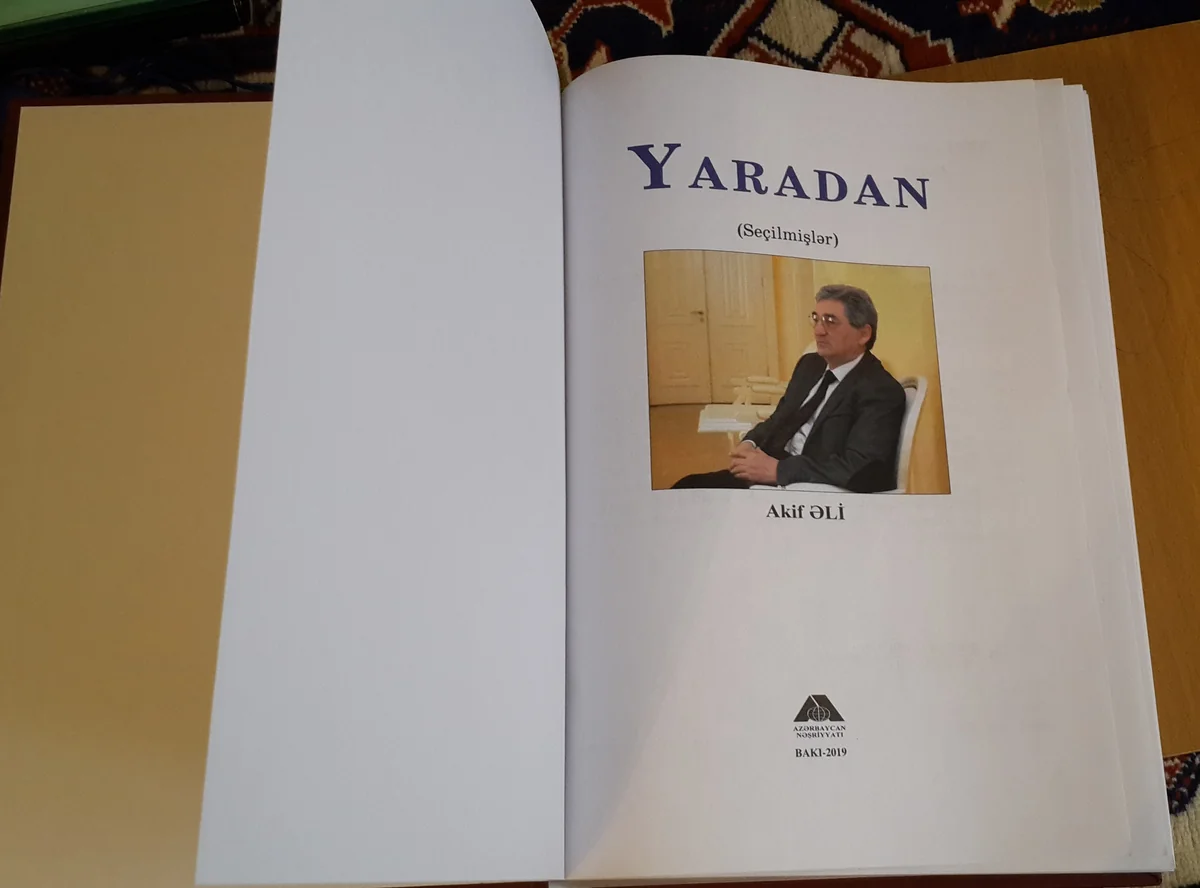 Akif Əlinin yeni kitabı çapdan çıxıb